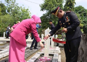 Ziarah Nasional di TMP Kusuma Bangsa, Polres Wonogiri Teguhkan Semangat Kepahlawanan