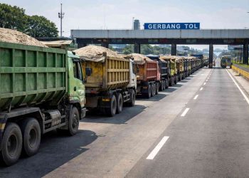 Korlantas Polri Larang Kendaraan Sumbu Tiga Melintas Tol Selama Nataru 2025-2026