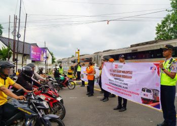 KAI Daop 7 Madiun Libatkan Taruna PPI untuk Edukasi Keselamatan Perlintasan Sebidang