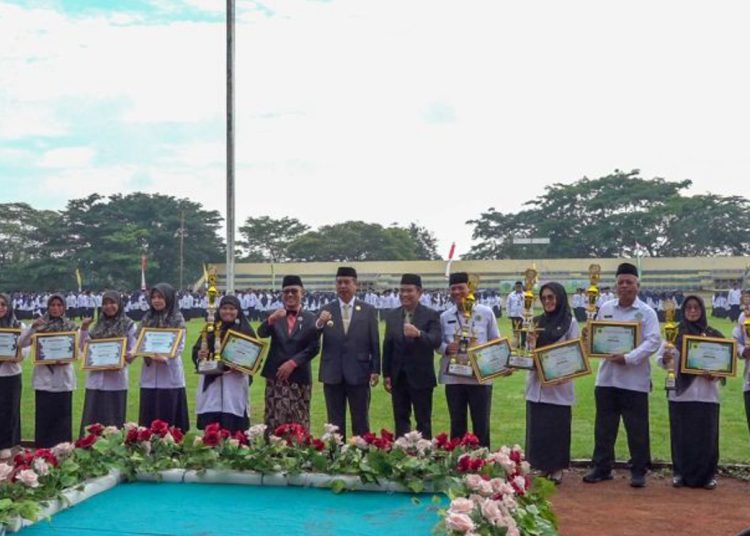 Bupati Madiun Pimpin Upacara HAB Ke-80 Kementerian Agama