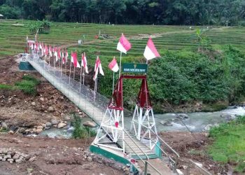 Jembatan Gantung Garuda Satukan Dua Desa di Girimarto