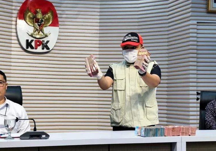 Jejak Pemerasan Proyek dan Dana CSR di Kota Madiun: KPK Tetapkan Wali Kota Maidi Tersangka