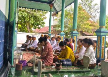Kraton Surakarta Gelar Sadranan Tiga Makam Leluhur Mataram