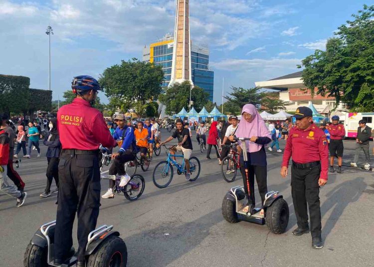 Segway Patroli Hiasi Car Free Day Simpang Lima, Polri Dekatkan Diri dengan Masyarakat