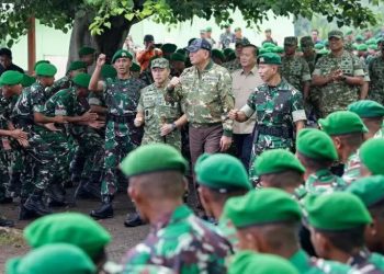 Menhan Tinjau Kesiapan Tempur Yonif TP 875 di Dompu, Tegaskan TNI sebagai Tentara Rakyat