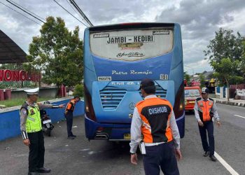 Satlantas Polres Wonogiri Ramp Check 13 Bus AKAP-AKDP, Seluruhnya Layak Jalan