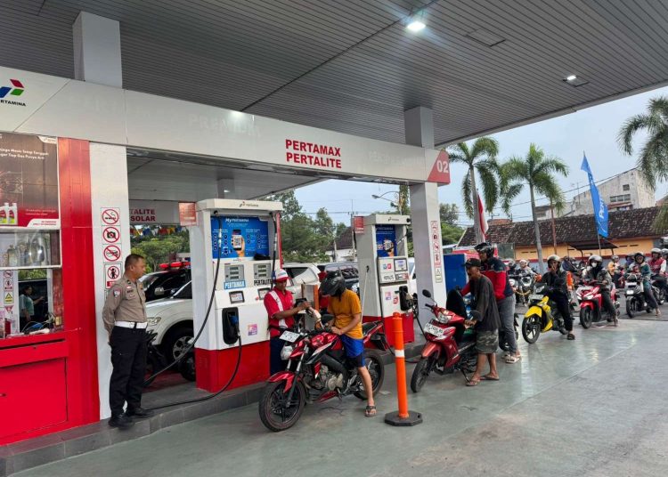 Polisi Pastikan Stok BBM Madiun Aman di Tengah Isu Kenaikan, Warga Diminta Tak Panic Buying