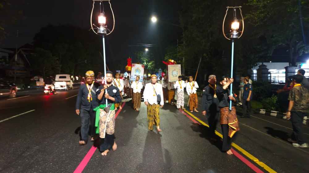 Kraton Surakarta Gelar Kirab Malam Selikuran, Padukan Ritual, Budaya, dan Syiar Islam