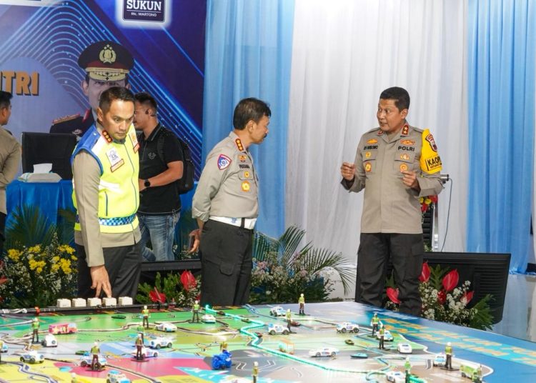 Kapolda Jateng Tinjau Posko Terpadu Kalikangkung, Pastikan Kesiapan Pengamanan Arus Mudik Lebaran 2026