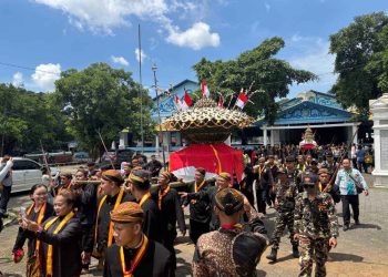 Karaton Surakarta Gelar HajadDalem Garebeg Pasa, Tradisi Berebut Berkah Kembali Memikat