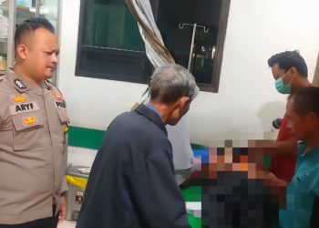 Lansia Meninggal Usai Pingsan di Trotoar Giriwoyo, Polisi Lakukan Penanganan Cepat