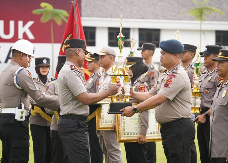 Polda Jateng Tekankan Profesionalisme Dimulai dari Kebersihan, SPN Raih Juara Lomba Lingkungan