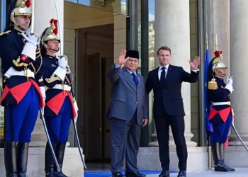 Prabowo-Macron Bahas Penguatan Kerja Sama Strategis di Istana Élysée