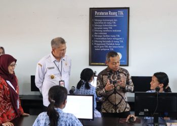 Wamendikdasmen Tinjau Pelaksanaan TKA dan Pembelajaran Digital di Wonogiri