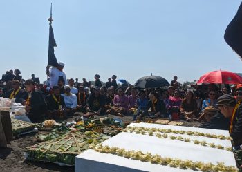 Labuhan Adang Kraton Surakarta Digelar di Parangkusumo Setelah Penundaan