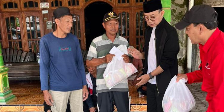 Anggota DPR RI Tinjau Korban Puting Beliung di Ngawi, Salurkan Bantuan dan Soroti Mitigasi Bencana