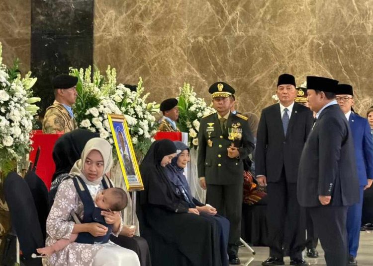 Presiden Prabowo Beri Penghormatan Terakhir Tiga Prajurit TNI Gugur di Lebanon