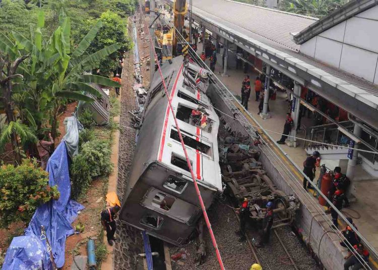 Pemerintah Targetkan Normalisasi Jalur Kereta di Bekasi Timur Sore Ini, Korban Tewas Bertambah 15 Orang