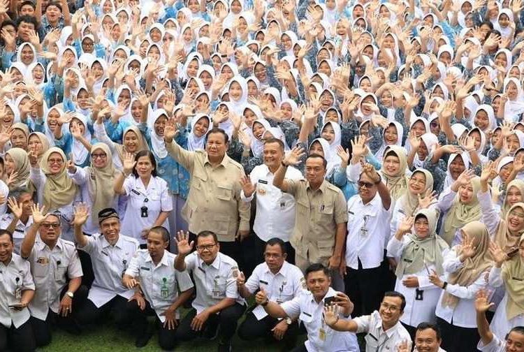 Prabowo Canangkan Revitalisasi 288 Ribu Sekolah, Fokus Perkuat Pendidikan dan Smart Class