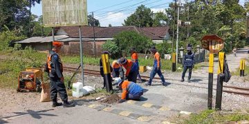 KAI Daop 7 Madiun Normalisasi Perlintasan Sebidang di Blitar, Dua Jalur Dipersempit Demi Keselamatan