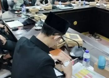 Gerindra Sidang Anggota DPRD Jember yang Viral Main Gim dan Merokok Saat Bahas Stunting