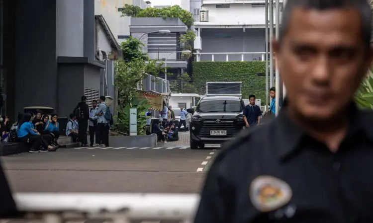 Kejagung Geledah Kantor BGN Sehari Setelah Prabowo Ganti Pimpinan, Publik Soroti Tata Kelola Program MBG