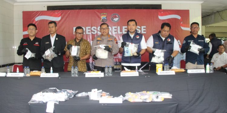 Polda Jateng Musnahkan Barang Bukti Narkotika, 449 Kasus Terungkap dan 554 Tersangka Diamankan