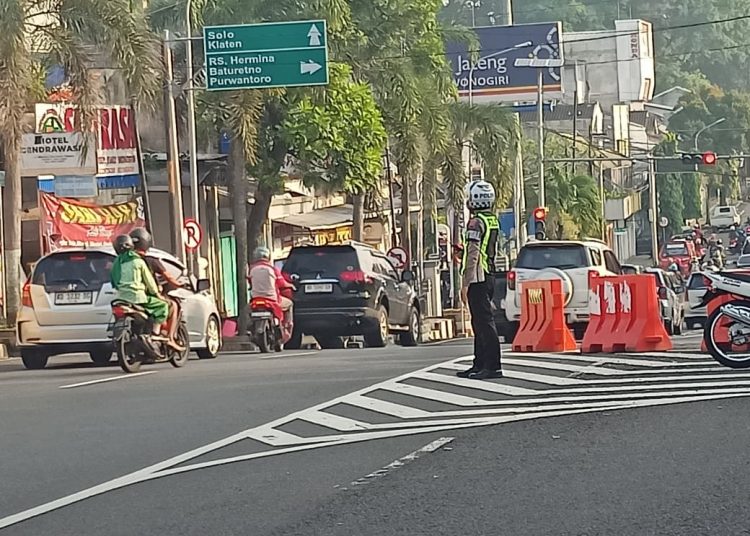 Satlantas Polres Wonogiri Intensifkan Pengaturan Pagi, Jaga Kelancaran Arus Lalu Lintas di Jam Sibuk