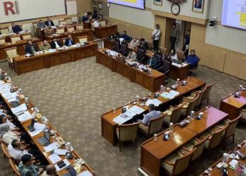 DPR dan Pemerintah Sepakati Usia Pensiun Polisi Naik Jadi 59-60 Tahun, Regenerasi dan Karier Jadi Pertimbangan Utama