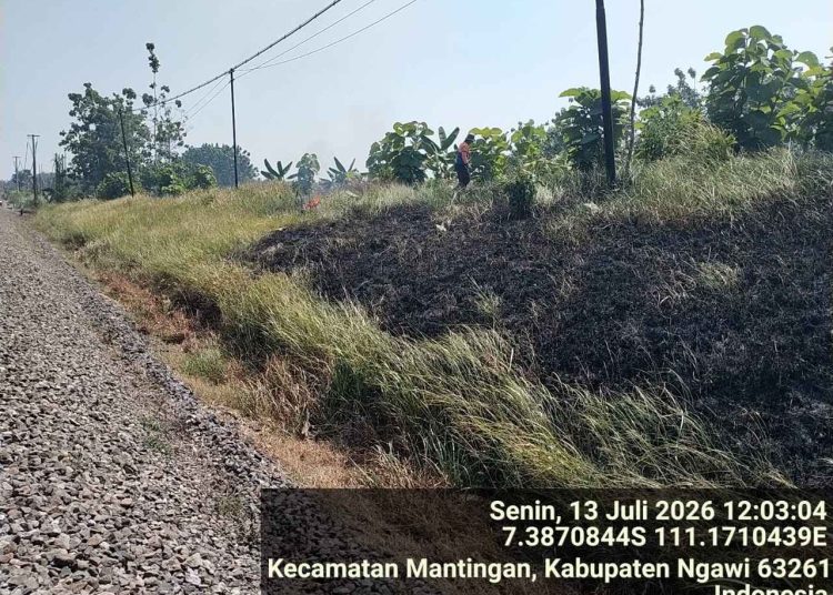 KAI Daop 7 Larang Bakar Jerami Dekat Jalur Kereta