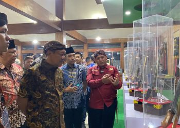 Ratusan Keris Dipamerkan, Ngawi Perkuat Identitas Budaya Lewat Pameran Tosan Aji 2026