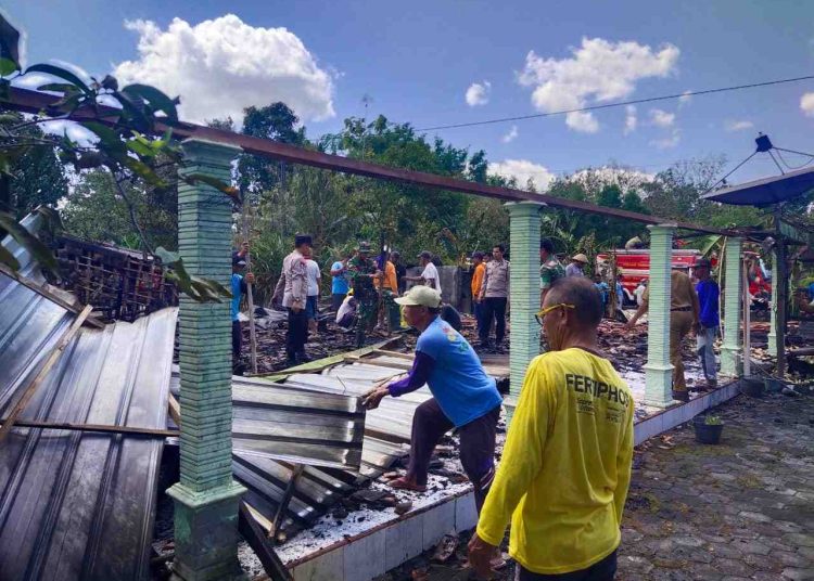 Polres Wonogiri Selidiki Kebakaran Rumah Lansia, Kerugian Ditaksir Capai Puluhan Juta