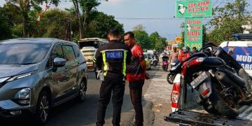 Truk Tangki dan Sepeda Motor Bertabrakan di Ngadirojo Wonogiri, Seorang Pengendara Motor Terluka