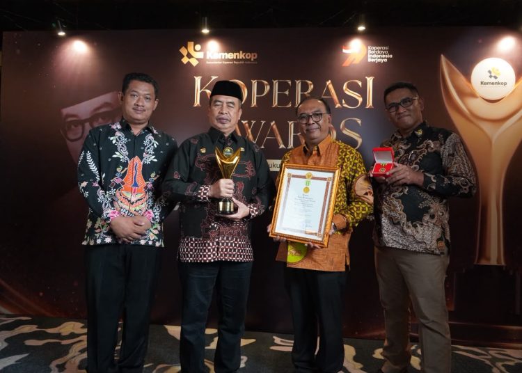 Hari Wuryanto Raih Penghargaan Koperasi Awards 2026
