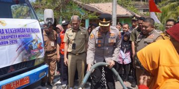 Polres dan Pemkab Wonogiri Salurkan Bantuan Air Bersih untuk Warga Terdampak Kekeringan