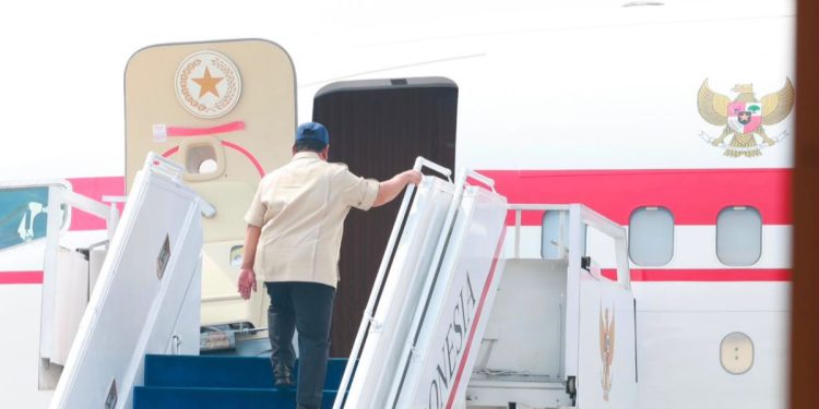 Presiden Prabowo Terbang ke Kalimantan, Pimpin Langsung Penanganan Karhutla
