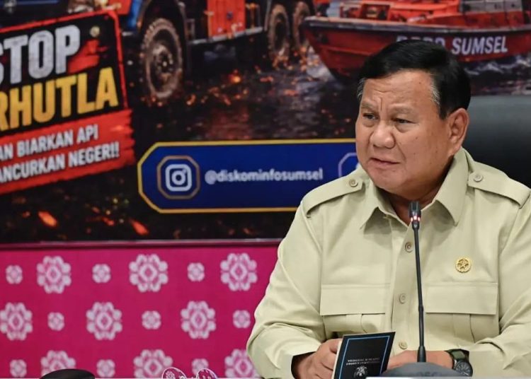 Prabowo Pantau Karhutla Jambi dan Lampung, Minta Titik Api Way Kambas Segera Dipadamkan