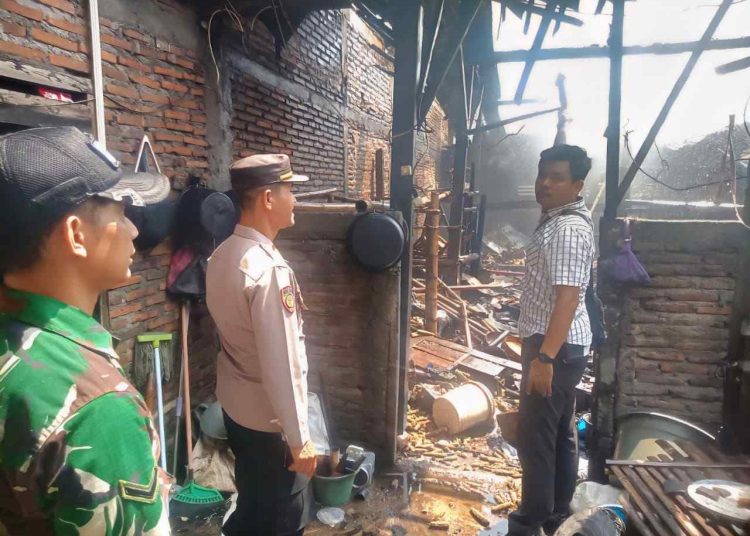Rumah Warga di Ngadirojo Ludes Terbakar, Polisi dan Tim Gabungan Bergerak Cepat Lakukan Penanganan
