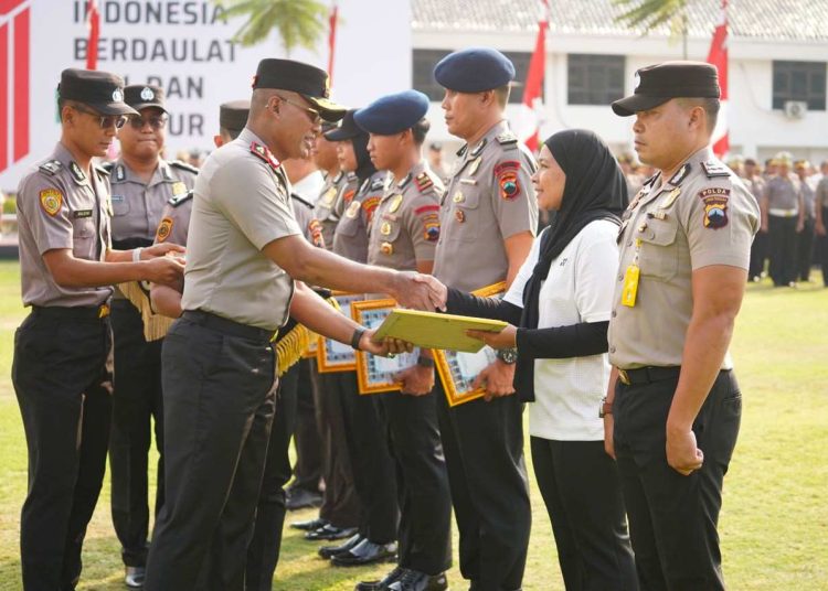 49 Personel dan Warga Sipil Terima Penghargaan Kapolda Jateng, Dedikasi dan Prestasi Jadi Sorotan