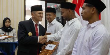 HUT ke-81 RI, Bupati Wonogiri Serahkan Remisi kepada Narapidana dan Anak Binaan