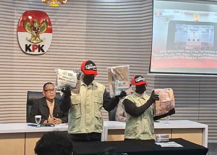 KPK Tetapkan 6 Tersangka Kasus Dugaan Pemerasan Penerimaan Mahasiswa Unsoed