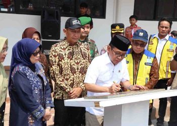 Pratikno Resmikan Gedung Baru SMPN 1 Padangan, Dorong Penguatan Karakter Siswa