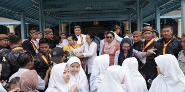 Kraton Surakarta Bagikan Kinang Saat Sekaten Dimulai