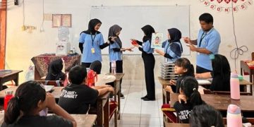Mahasiswa PK UNY Edukasi 300 Siswa SD Condongcatur Tentang PHBS