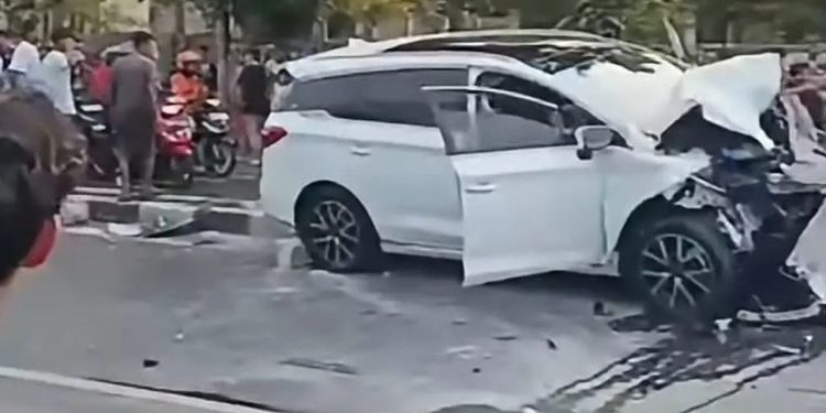 Kecelakaan Beruntun di Kembangan Jakbar, Satu Keluarga di Motor Tewas