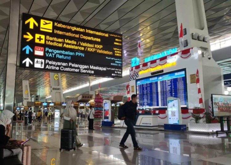 Abu Vulkanik Anak Krakatau Ganggu Penerbangan, Soekarno-Hatta Ditutup Sementara
