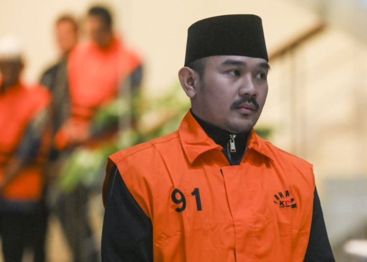 Bupati Bekasi Nonaktif Ade Kuswara Kunang Divonis 6 Tahun Penjara