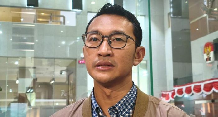 KPK Sita Sekitar 20 Koper Uang dalam OTT di BPN Bogor, Nilainya Ditaksir Ratusan Miliar