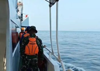 Hari Kedelapan Pencarian, Tim SAR Perluas Area hingga 872 Mil Laut Cari Delapan Orang di Selat Sunda