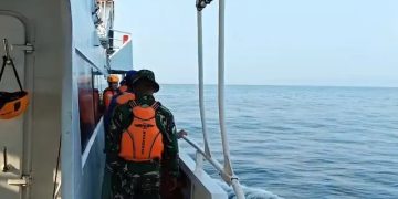 Hari Kedelapan Pencarian, Tim SAR Perluas Area hingga 872 Mil Laut Cari Delapan Orang di Selat Sunda